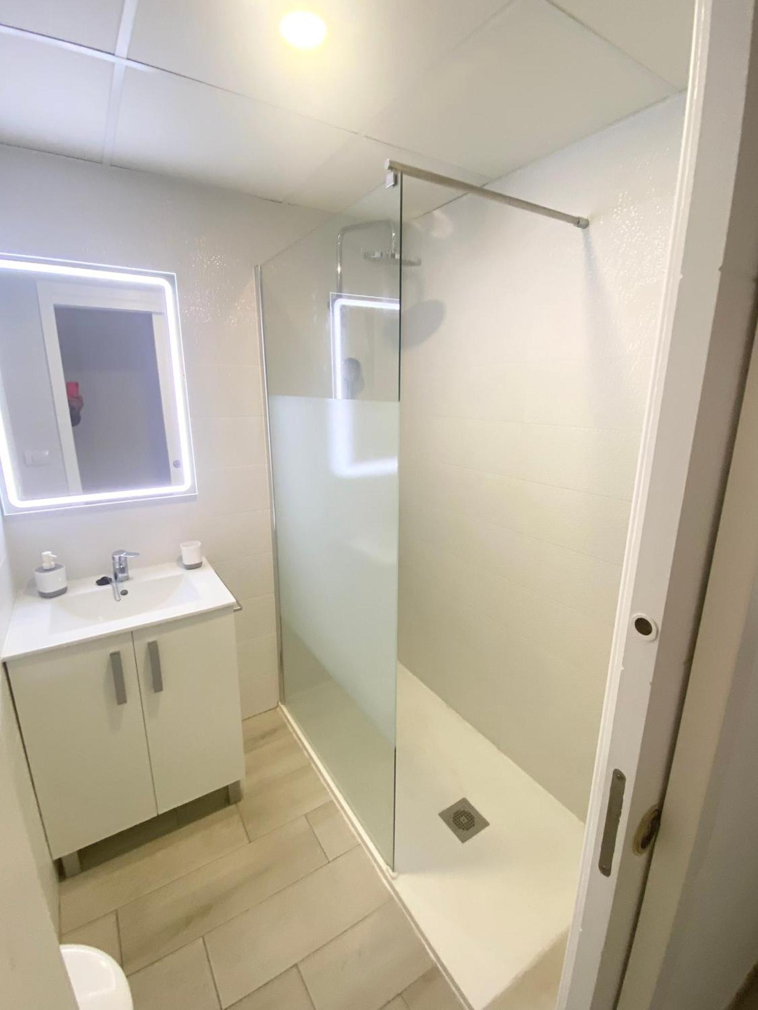 Floor, Panoramic Studio, Heated Pool Apartment Los Cristianos (Tenerife)